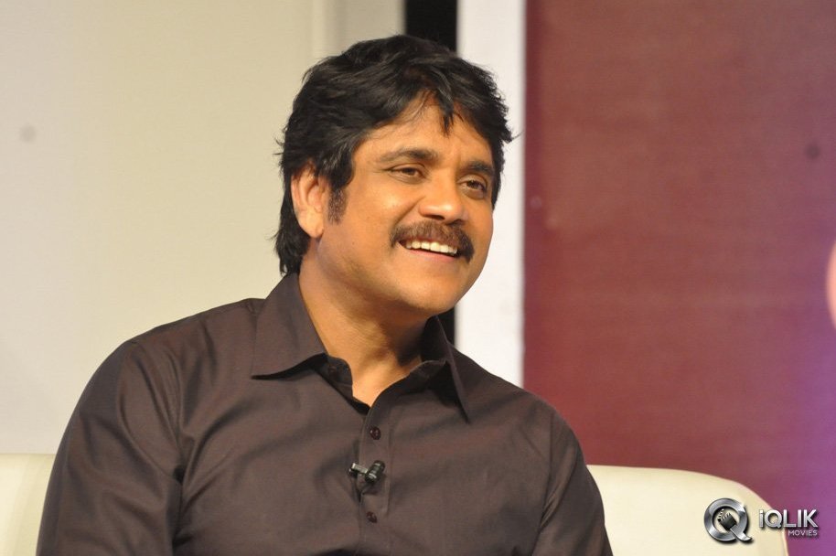 Nagarjuna-Meets-Docomo-Manam-Contest-Winners